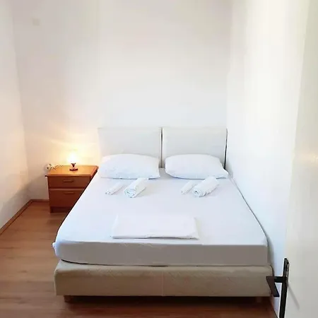 Belindas Place *