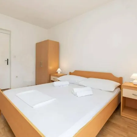 Апартаменты Belindas Place